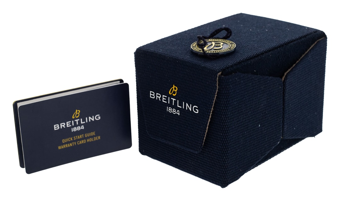 Breitling Avenger Automatic 45 A17319 Image 4